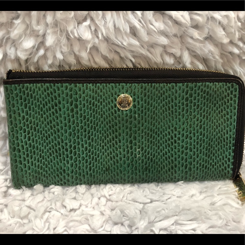 Faux Snake Green Wallet